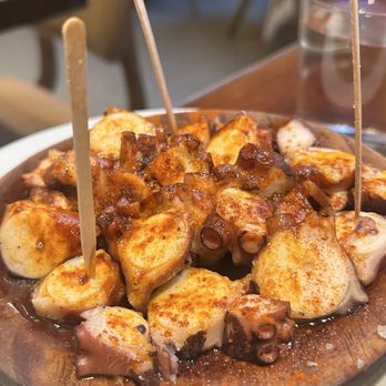 Tomiño Taberna Gallega - Pulpo a Fira - Wine Bars Near Me - New York, New York