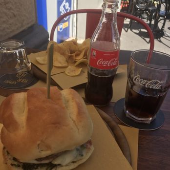 Knick Knack Yoda - Glorious burger - Breweries Near Me - Rome, RM Knick Knack Yoda - Glorious burger - Breweries Near Me - Rome, RM