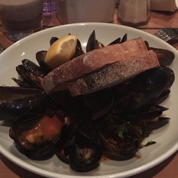 Bungalow Bar - American Near Me - Seaside, New York