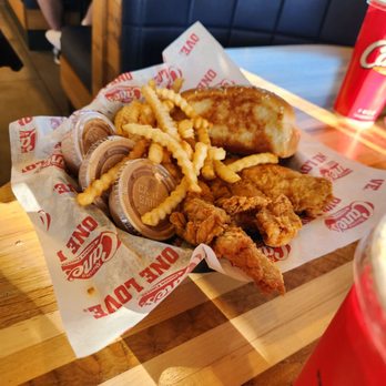 Raising Cane's Chicken Fingers - Fast Food Near Me - Delaware, Ohio Raising Cane's Chicken Fingers - Fast Food Near Me - Delaware, Ohio