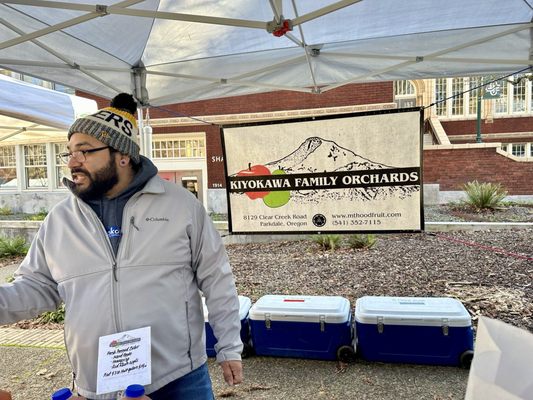 Portland Farmers Market at PSU by null