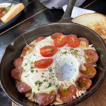 Café Portrait - Sausage, egg skillet - Cafes Near Me - Vancouver, British Columbia Café Portrait - Sausage, egg skillet - Cafes Near Me - Vancouver, British Columbia