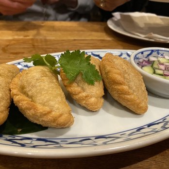 Glur - Vegan Curry Puff - Thai Near Me - New York, New York