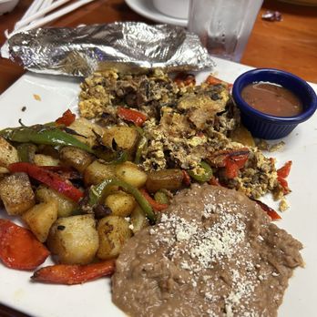 La Parrilla - Machaca con huevos - Mexican Near Me - Ventura, California La Parrilla - Machaca con huevos - Mexican Near Me - Ventura, California