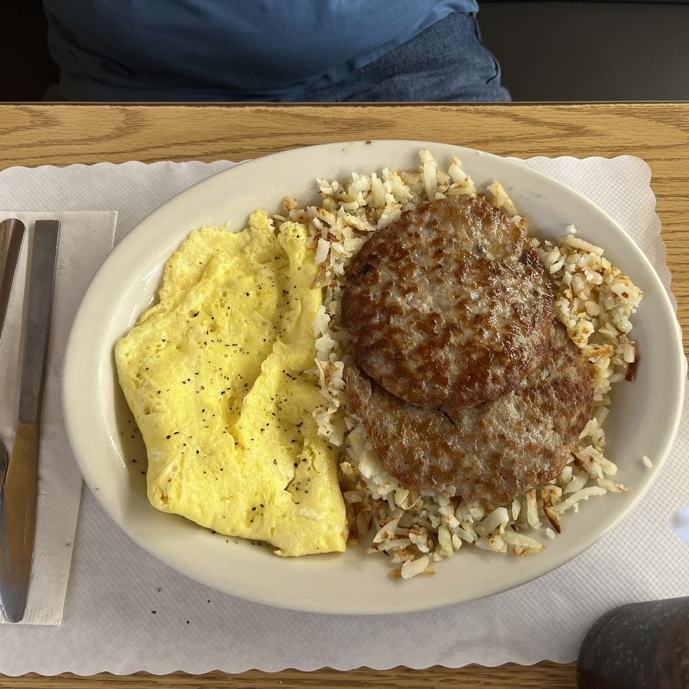 10-4 Cafe - #33 - eggs, hash browns, toast and ginormous sausage patties - Cafes Near Me - Grandview, Washington 10-4 Cafe - #33 - eggs, hash browns, toast and ginormous sausage patties - Cafes Near Me - Grandview, Washington