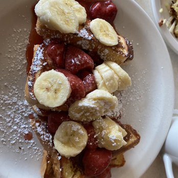 The Pancake Chef - French Toast with fruit - American Near Me - SeaTac, Washington