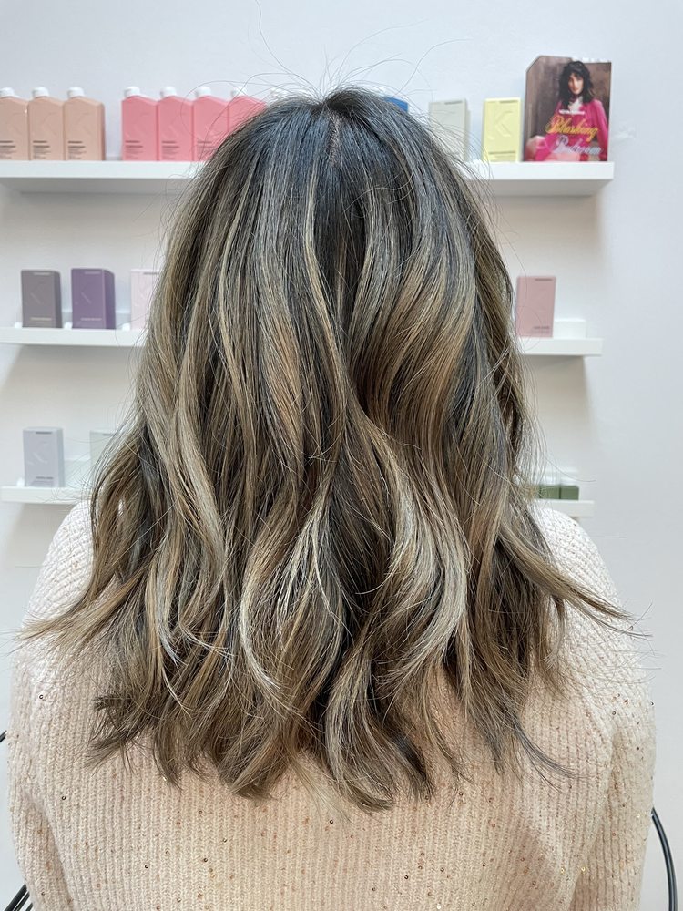 NICOLE LILLES SALON & COLOR LOUNGE Updated October 2024 26 Photos