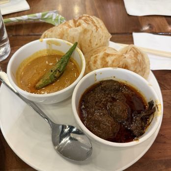 Ipoh Kopitiam - Roti Canai with Chicken Curry and Beef Rendang - Malaysian Near Me - Alhambra, California
