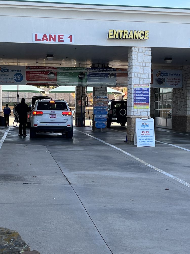 SLYDE’S CAR WASH Updated August 2024 27 Reviews 2801 Flower Mound