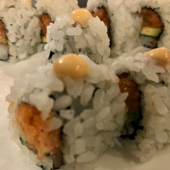 Izakaya Nonbei - Hamachi happy hour spicy roll - Sushi Bars Near Me - Honolulu, Hawaii