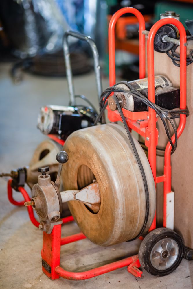 Slide of R & M Service