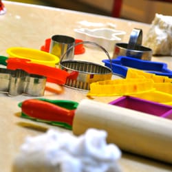 Woodside Parents Nursery School - Crafts done at the table
