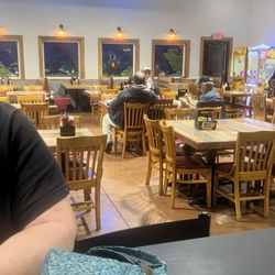 Log Cabin Tavern - Dining room