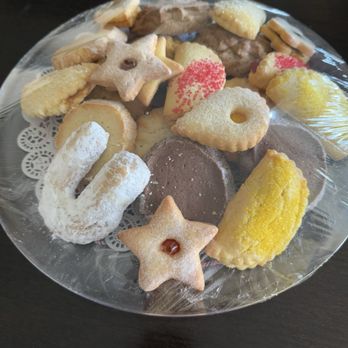 Josef's Vienna Bakery & Cafe - Unwrapped cookie platter - Bakeries Near Me - Reno, Nevada