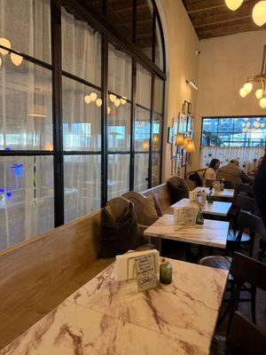 Lola's European Cafe by null