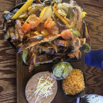 Fonda Don Chon - Combo fajitas from El Camichin - Mexican Near Me - Covina, California