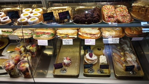 Aldo's Italian Bakery by null