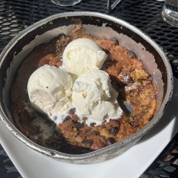 Oblio's Pizzeria - Deep dish cookie dessert - Pizza Near Me - Denver, Colorado