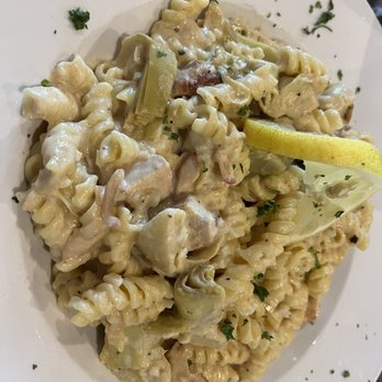 Nicolosi's Italian Restaurant - Penne Pesto Chicken - Italian Near Me - Santee, California Nicolosi's Italian Restaurant - Penne Pesto Chicken - Italian Near Me - Santee, California