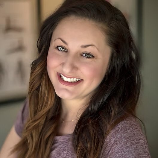 Therapeutic Massage by Hannah Logo