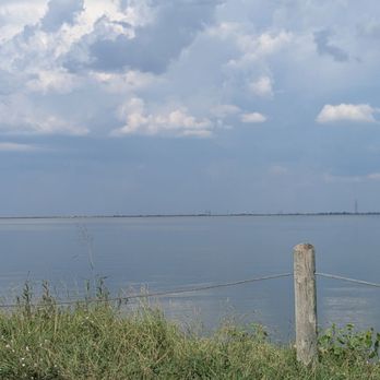 Lake Hefner - Peaceful to sit and relax. - Lakes Near Me Lake Hefner - Peaceful to sit and relax. - Lakes Near Me