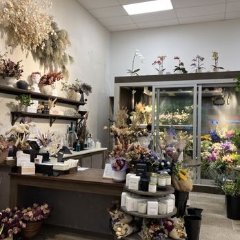 Remi Flower & Coffee - Florist side of the cafe - Coffee & Tea Near Me - New York, New York Remi Flower & Coffee - Florist side of the cafe - Coffee & Tea Near Me - New York, New York