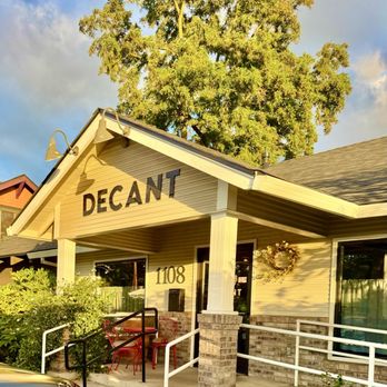 Decant - Outside Restaurant - New American Near Me - Medford, Oregon Decant - Outside Restaurant - New American Near Me - Medford, Oregon