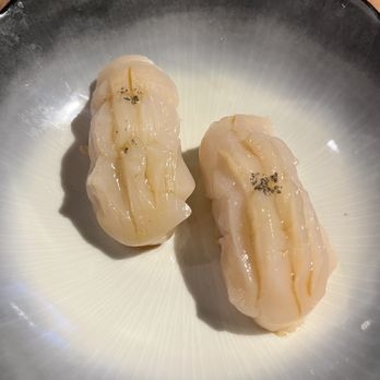 Amami Sushi - Scallop - Sushi Bars Near Me - Napa, California