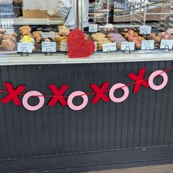DG Doughnuts