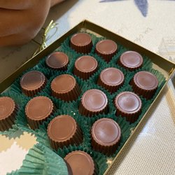 Stutz Candy - Sugar free peanut butter cups