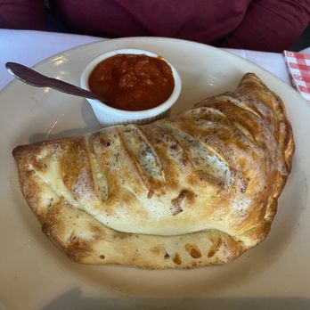 The Pasta Market - Grilled Chicken and Spinach Calzone - Italian Near Me - San Jose, California The Pasta Market - Grilled Chicken and Spinach Calzone - Italian Near Me - San Jose, California