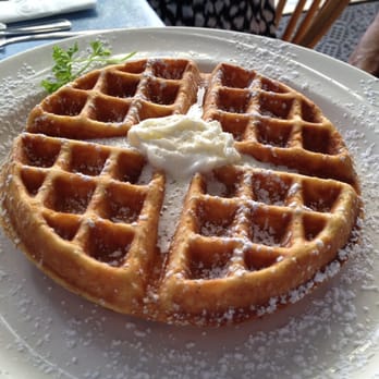 Moke's Bread & Breakfast - Belgian waffle - Breakfast & Brunch Near Me - Kailua, Hawaii