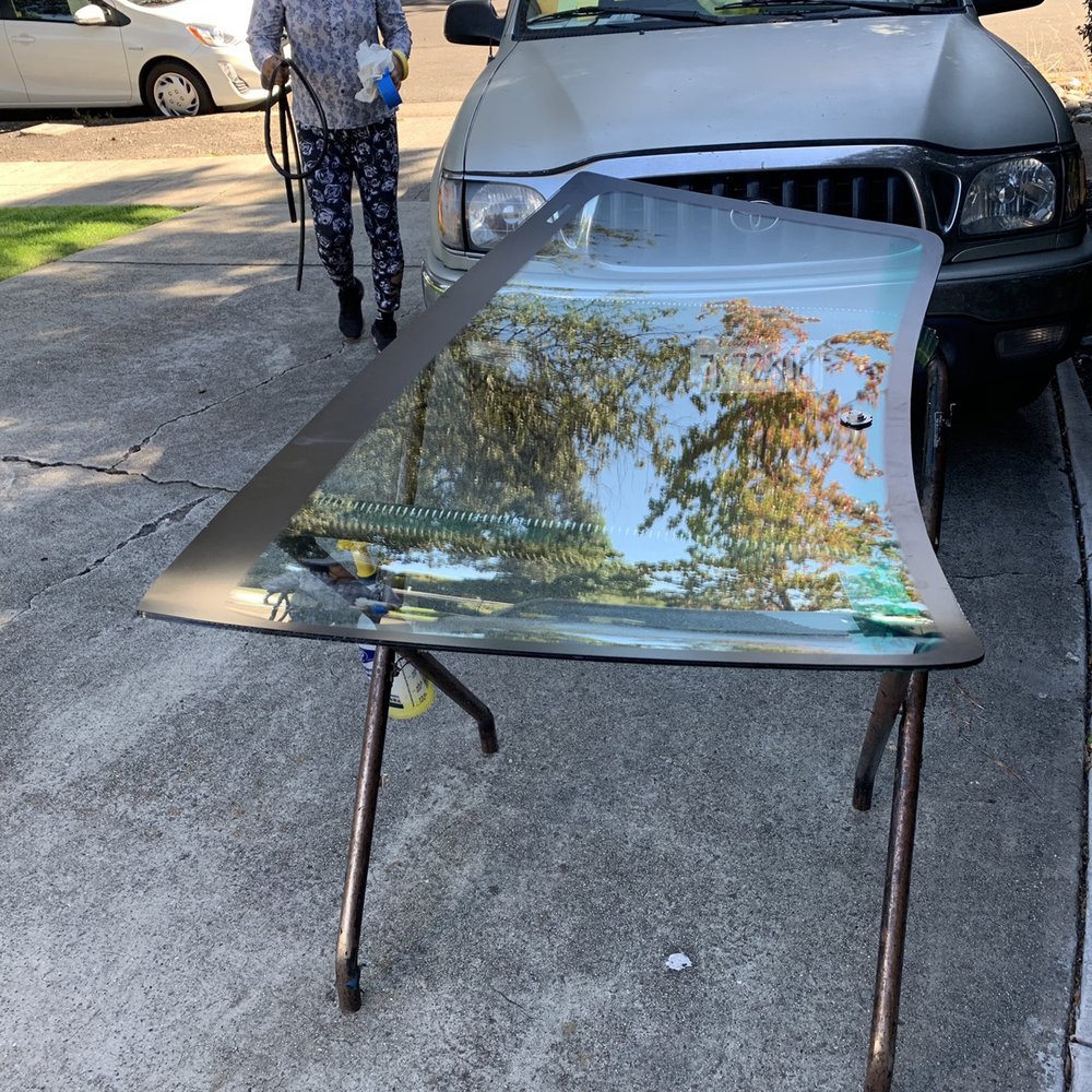 Lee Auto Glass - Auto Glass Services Near Me - San Jose, California Lee Auto Glass - Auto Glass Services Near Me - San Jose, California