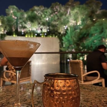Overlook Lounge, Aperitifs & Spirits - Outdoor seating - Lounges Near Me - Las Vegas, Nevada Overlook Lounge, Aperitifs & Spirits - Outdoor seating - Lounges Near Me - Las Vegas, Nevada