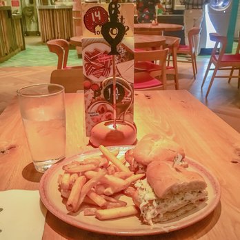 Nando's Peri-Peri - Chicken Shop Near Me - Chicago, Illinois Nando's Peri-Peri - Chicken Shop Near Me - Chicago, Illinois
