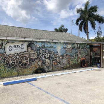 Shorty's Place - Mural facing parking lot - Bars Near Me - Punta Gorda, Florida