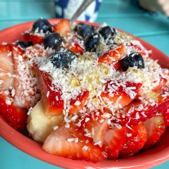 Backyard Bowls - Island Bowl - Acai Bowls Near Me - Santa Monica, California Backyard Bowls - Island Bowl - Acai Bowls Near Me - Santa Monica, California