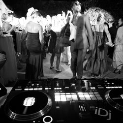 iDj Entertainment Services