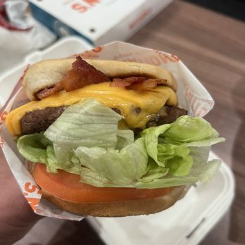Nation's Giant Hamburgers - Cheeseburger - Desserts Near Me - San Jose, California Nation's Giant Hamburgers - Cheeseburger - Desserts Near Me - San Jose, California