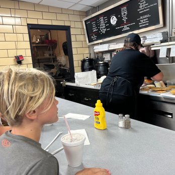 Smitty's Tenderloins Shop - Counter seats to watch the food prep - American Near Me - Des Moines, Iowa Smitty's Tenderloins Shop - Counter seats to watch the food prep - American Near Me - Des Moines, Iowa
