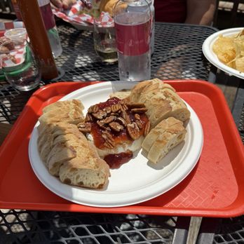 Montelle Winery - Baked Brie - Wineries Near Me - Augusta, Missouri