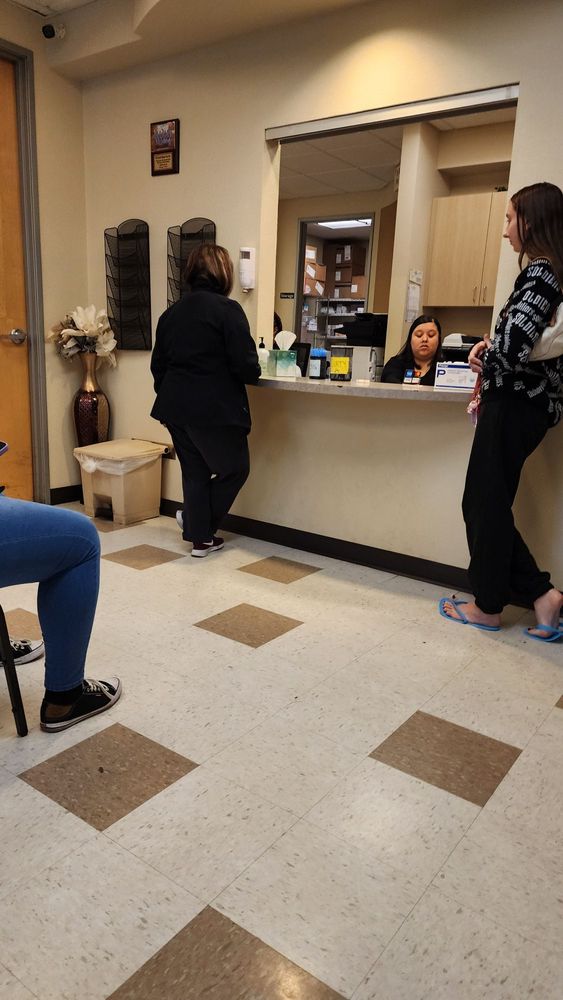 ELK GROVE URGENT CARE Updated October 2024 17 Photos & 234 Reviews