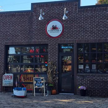 Antique Archaeology - Antiques Near Me - Le Claire, Iowa