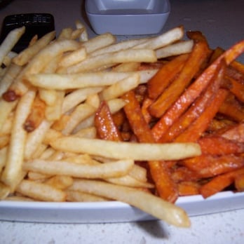 The Counter - The 50/50 (fries / sweet) - Burgers Near Me - Honolulu, Hawaii