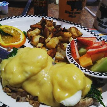 Black Bear Diner Tempe - Eggs Benedict with Mushroom, Spinach and cripsy Baked Red Potatoes - Breakfast & Brunch Near Me - Tempe, Arizona Black Bear Diner Tempe - Eggs Benedict with Mushroom, Spinach and cripsy Baked Red Potatoes - Breakfast & Brunch Near Me - Tempe, Arizona