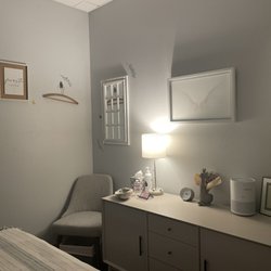 Calm Bodyworks - Calm and cozy treatment room