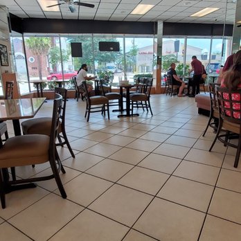 Pho 88 Noodle - Proper spacing of tables - Vietnamese Near Me - Orlando, Florida Pho 88 Noodle - Proper spacing of tables - Vietnamese Near Me - Orlando, Florida