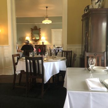 Beaver House Restaurant - Bed & Breakfast Near Me - Statesboro, Georgia