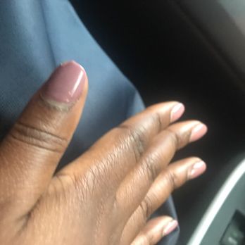 Stylish Nails - Thumb chipping - Nail Salons Near Me - Chicago, Illinois Stylish Nails - Thumb chipping - Nail Salons Near Me - Chicago, Illinois