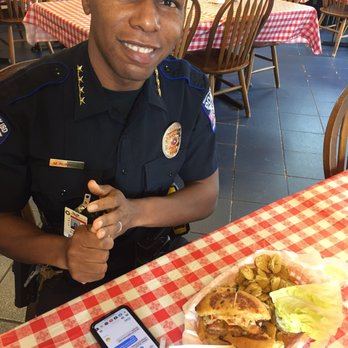 Montgomery Burger Fresh - Burgers Near Me - Montgomery, Texas Montgomery Burger Fresh - Burgers Near Me - Montgomery, Texas